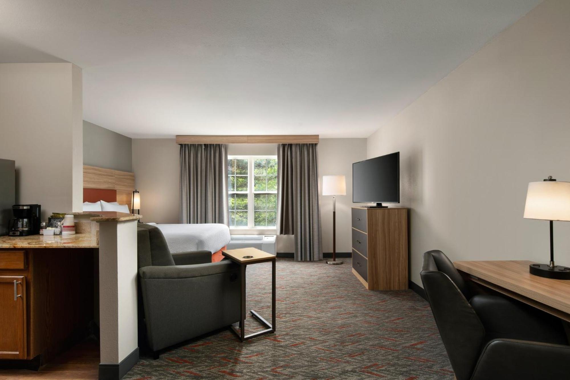 Candlewood Suites St Louis St Charles By Ihg Saint Charles Exterior photo